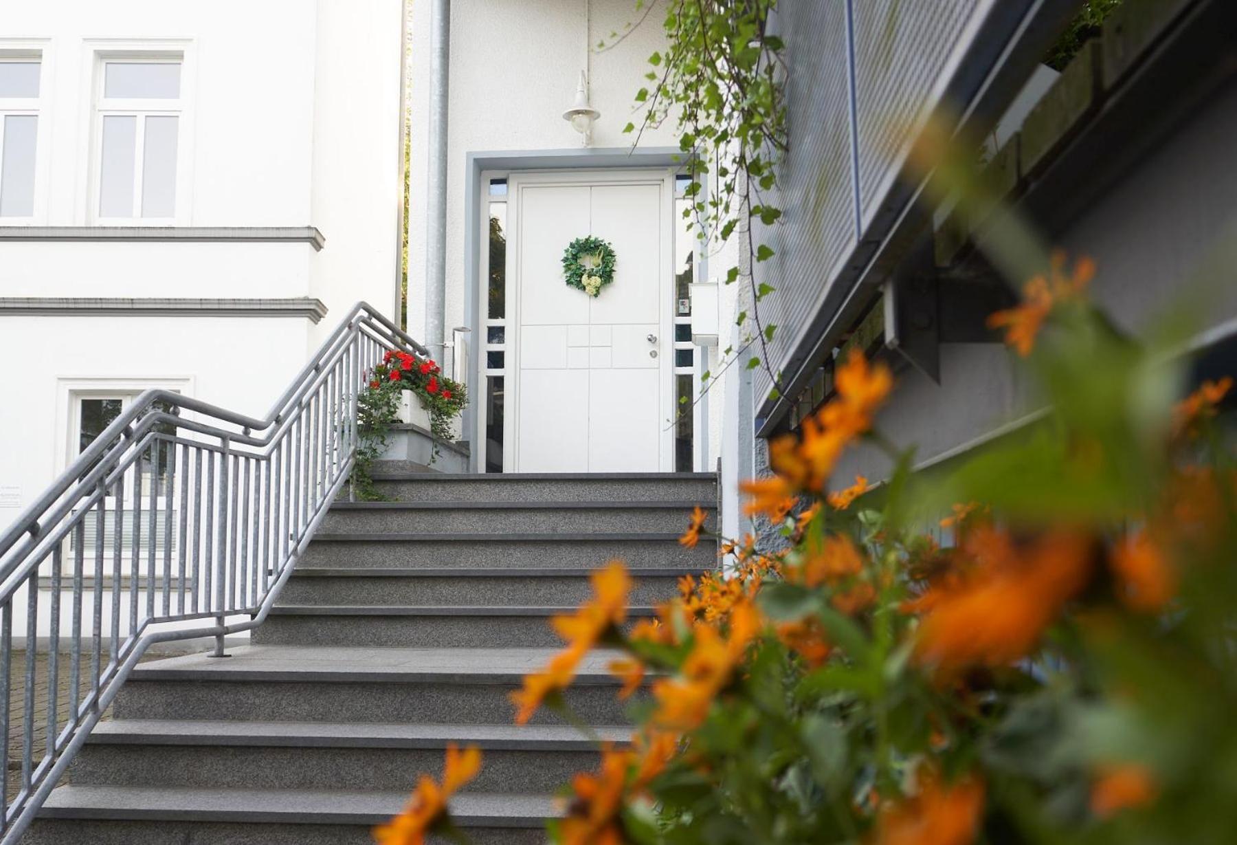 Pension Am Sueltebrunnen Bad Oeynhausen Exteriör bild