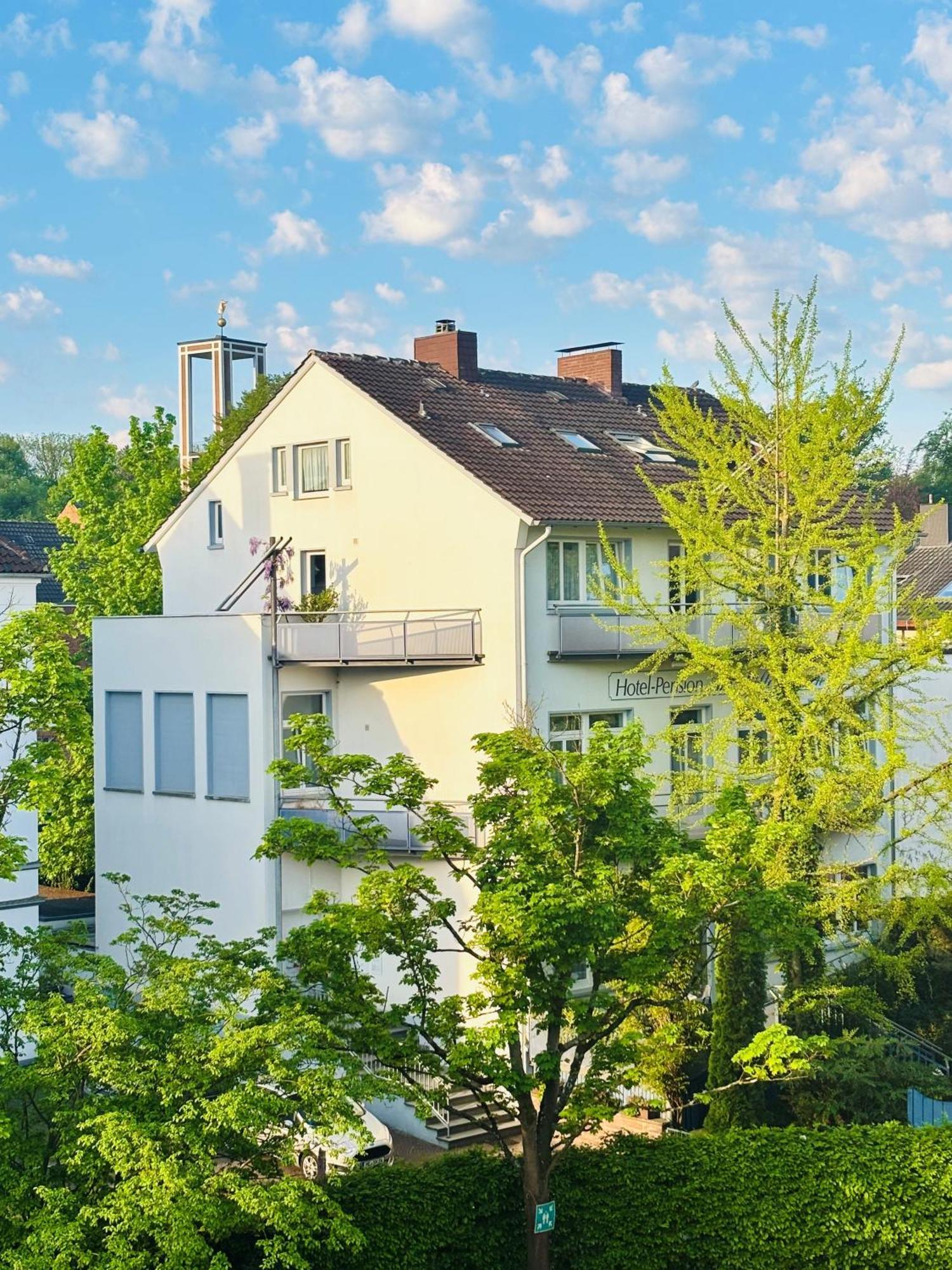 Pension Am Sueltebrunnen Bad Oeynhausen Exteriör bild